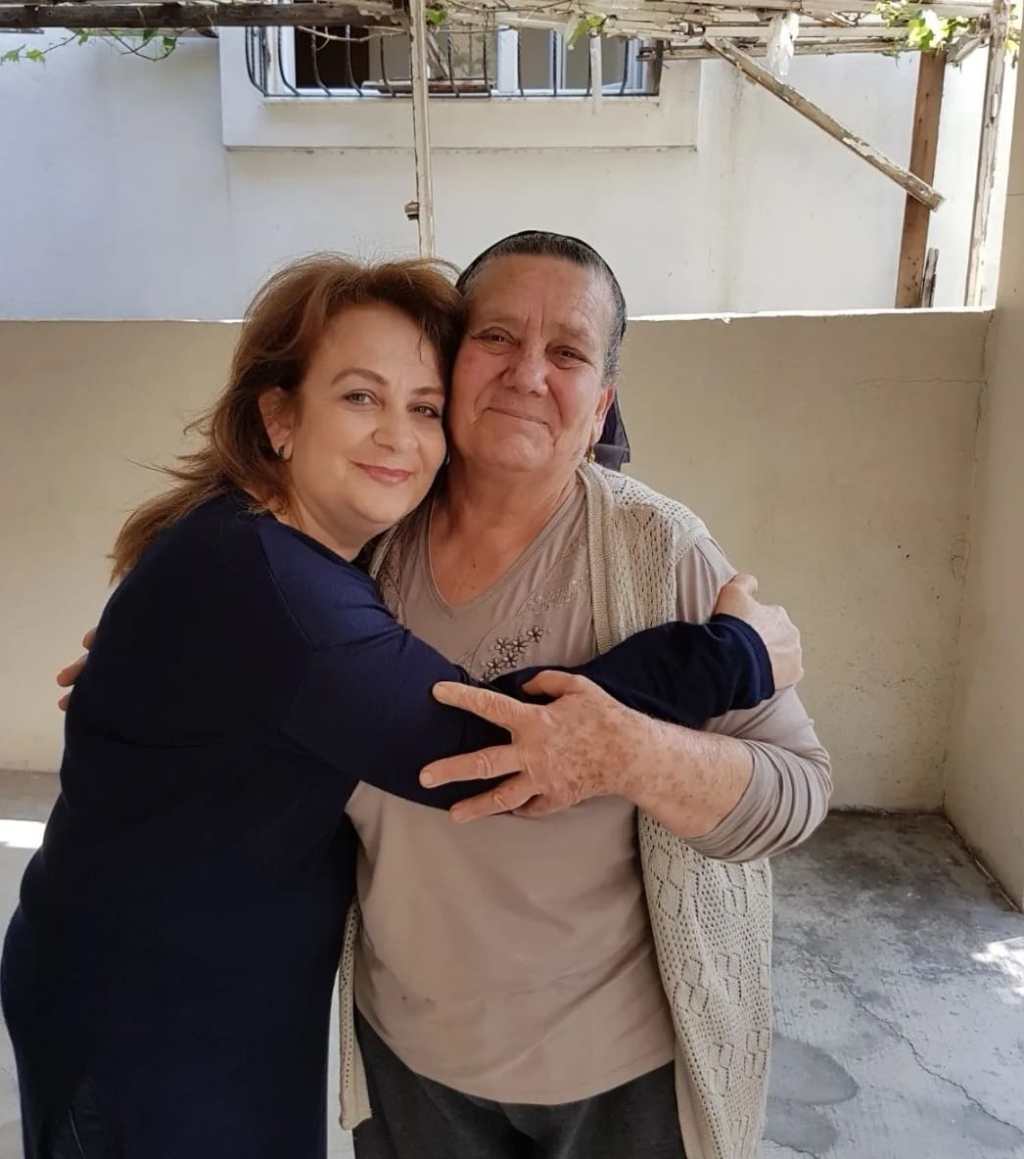 MATER NEA / Annem